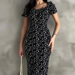 Lastikli U Kare Yakalı Kısa Kollu Fit Kalıp Kurdelalı Likralı Çiçek Desen Yırtmaçlı Diz Altı Elbise