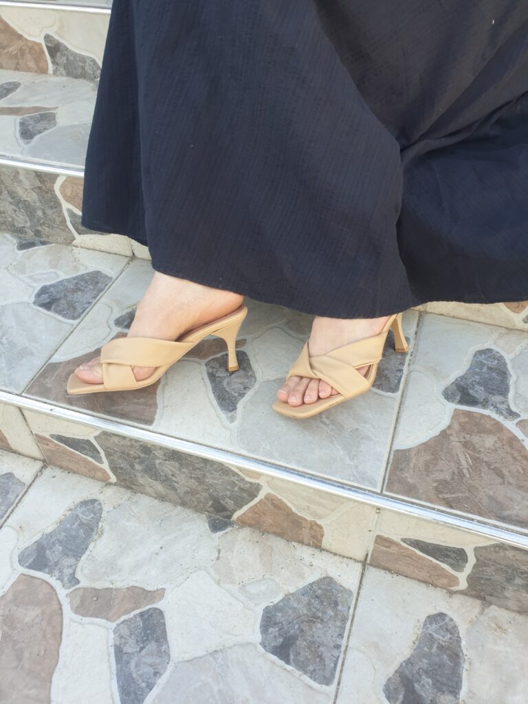 Bej Nude Mat Deri Kadın Topuklu Terlik - 8 cm Kalın Topuklu (1 Numara Büyük Önerilir)